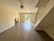 2 bedroom property to let in Stanley Road,...