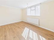 2 bedroom property to rent in Hemel Hempstead