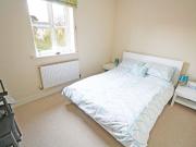 2 bedroom Second Floor Apartment to rent