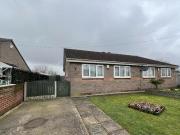 2 Bedroom Semi detached Bungalow For Rent In Doncaster,...
