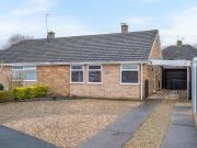 2 bedroom semi detached bungalow for sale in Bramble...