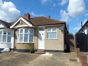 2 Bedroom Semi detached Bungalow For Sale In Upminster,...