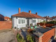 2 bedroom semi detached bungalow for sale in Woodlands...