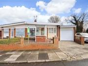 2 bedroom Semi Detached Bungalow for sale, Langdale,...