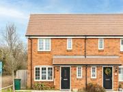 2 Bedroom Semi detached House For Rent In Crawley