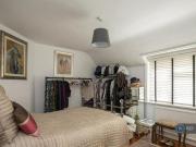 2 Bedroom Semi detached House For Rent In Esher
