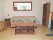 2 Bedroom Semi detached House For Rent In London