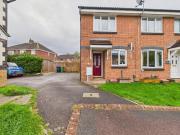 2 bedroom semi detached house for rent in Pirton Meadow,...