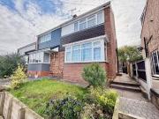 2 bedroom semi detached house for rent in Queen Street,...
