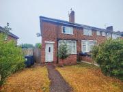 2 bedroom semi detached house for rent in Regina Avenue,...