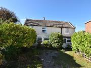 2 bedroom detached house for sale