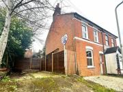 2 Bedroom Semi detached House For Sale In Aldershot,...