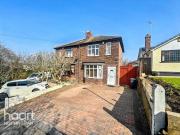 2 bedroom semi detached house for sale in Clumber...