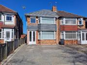2 bedroom semi detached house for sale in Cranes Park...
