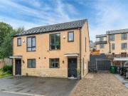 2 bedroom semi detached house for sale in Daisy Fields,...
