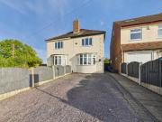 2 bedroom semi detached house for sale in Lyndhurst...