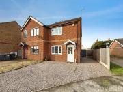 2 bedroom semi detached house for sale in Mulberry...