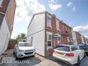2 bedroom semi detached house for sale in Swindon Road,...