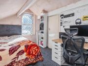 2 bedroom semi detached house for sale in Wakefield...