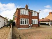 2 bedroom semi detached house to rent