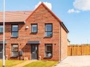 2 bedroom semi detached house to rent