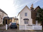 2 bedroom semi detached house to rent