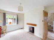 2 bedroom semi detached house to rent