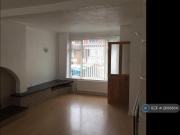 2 bedroom semi detached house to rent