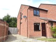 2 bedroom semi detached house to rent
