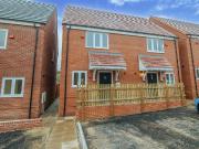 2 bedroom semi detached house to rent