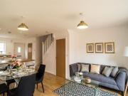 2 bedroom semi detached house to rent