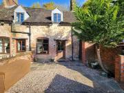 2 bedroom semi detached house to rent