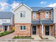 2 bedroom semi detached house to rent