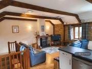 2 bedroom semi detached house to rent