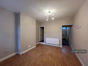 2 bedroom semi detached house to rent