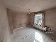 2 bedroom semi detached house to rent