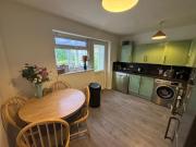 2 bedroom semi detached house to rent