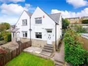 2 bedroom Semi Detached House to rent, Mahim Crescent,...