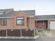 2 bedroom semidetached bungalow for sale in Chingford...