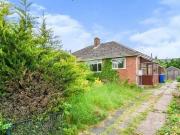 2 bedroom semidetached bungalow for sale in Colins Walk...