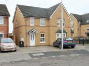 2 bedroom semidetached house for sale in Ravenoak Way...