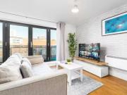 2 bedroom serviced apartment for rent in Clement Street,...