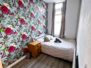2 bedroom serviced apartment to rent