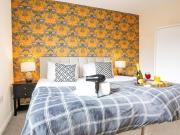 2 bedroom serviced apartments to rent