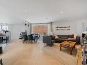 2 Bedroom Shared Living/roommate Camden Greater London...