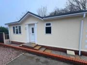 2 Bedroom Shared Living/roommate Cheshire West And...