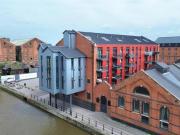 2 Bedroom Shared Living/roommate Gloucester...