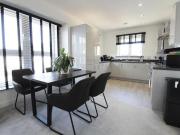 2 Bedroom Shared Living/roommate Peterborough...