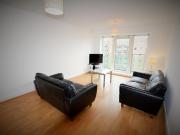 2 Bedroom Shared Living/roommate Sheffield South...