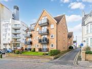 2 Bedroom Shared Living/roommate Southend On Sea...